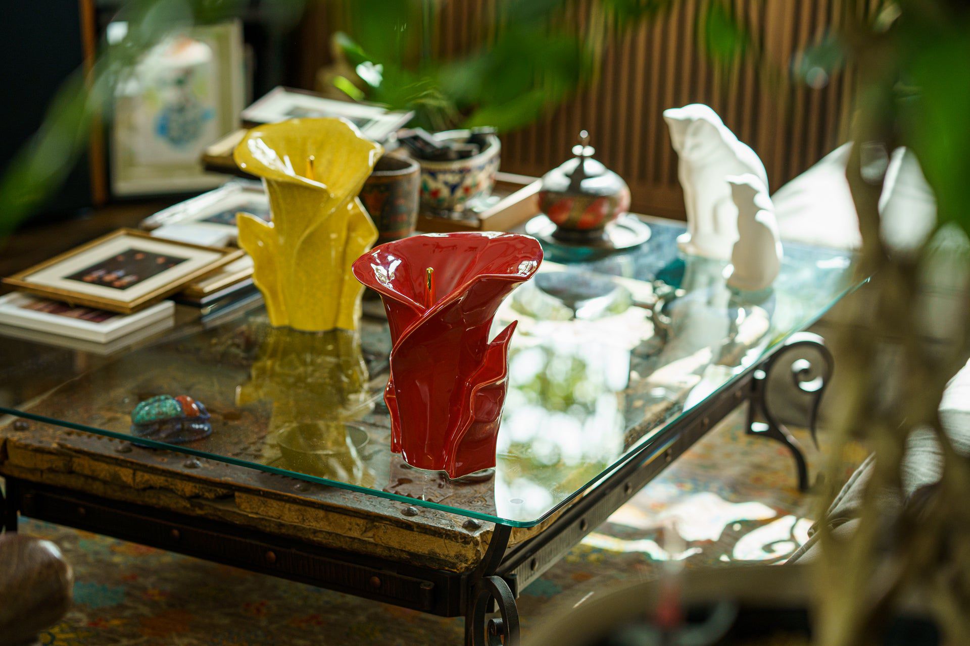 Calla Flower Memorial Urn for Ashes - Medium Urn | Red - Pulvis Art Urns