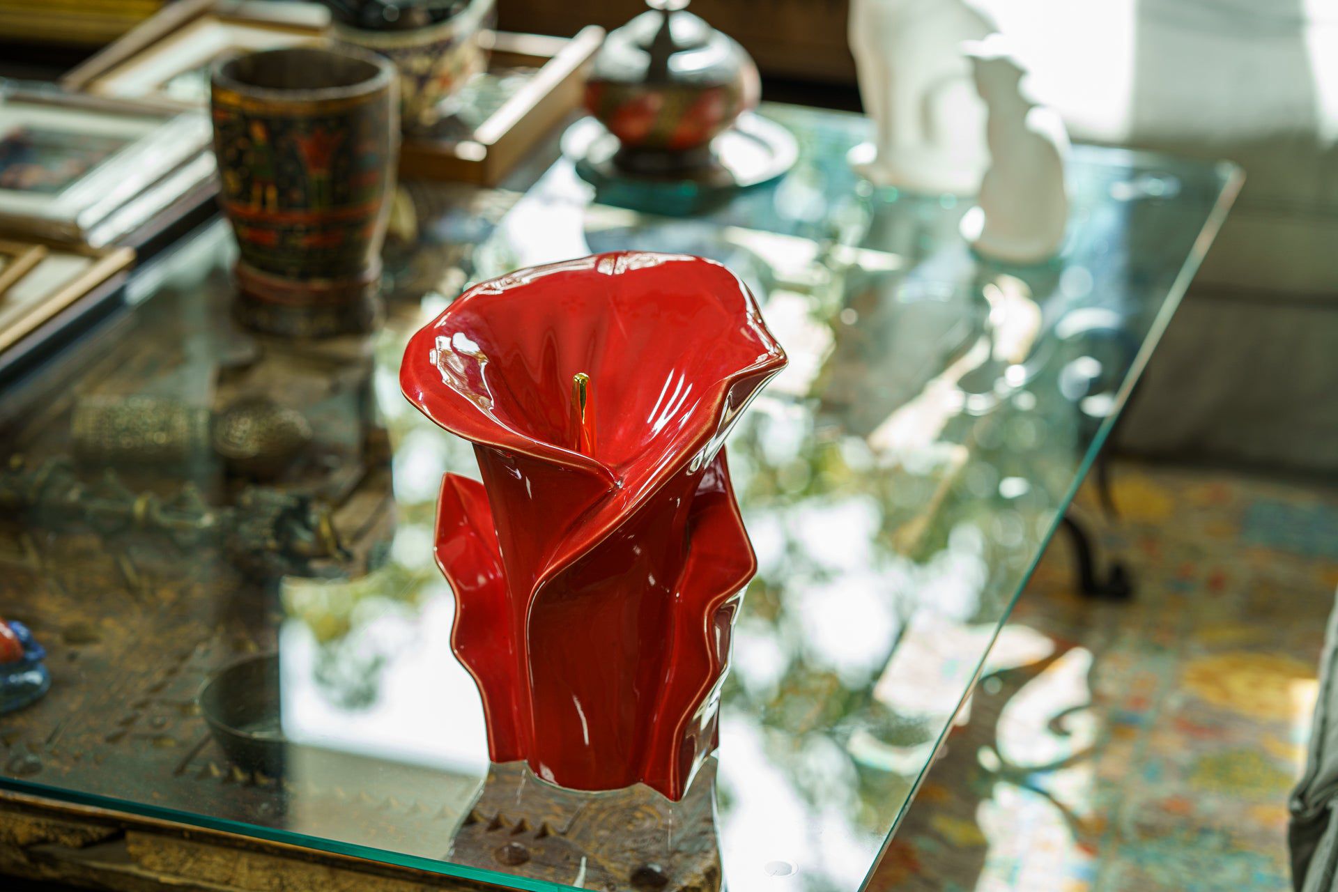 Calla Flower Memorial Urn for Ashes - Medium Urn | Red - Pulvis Art Urns