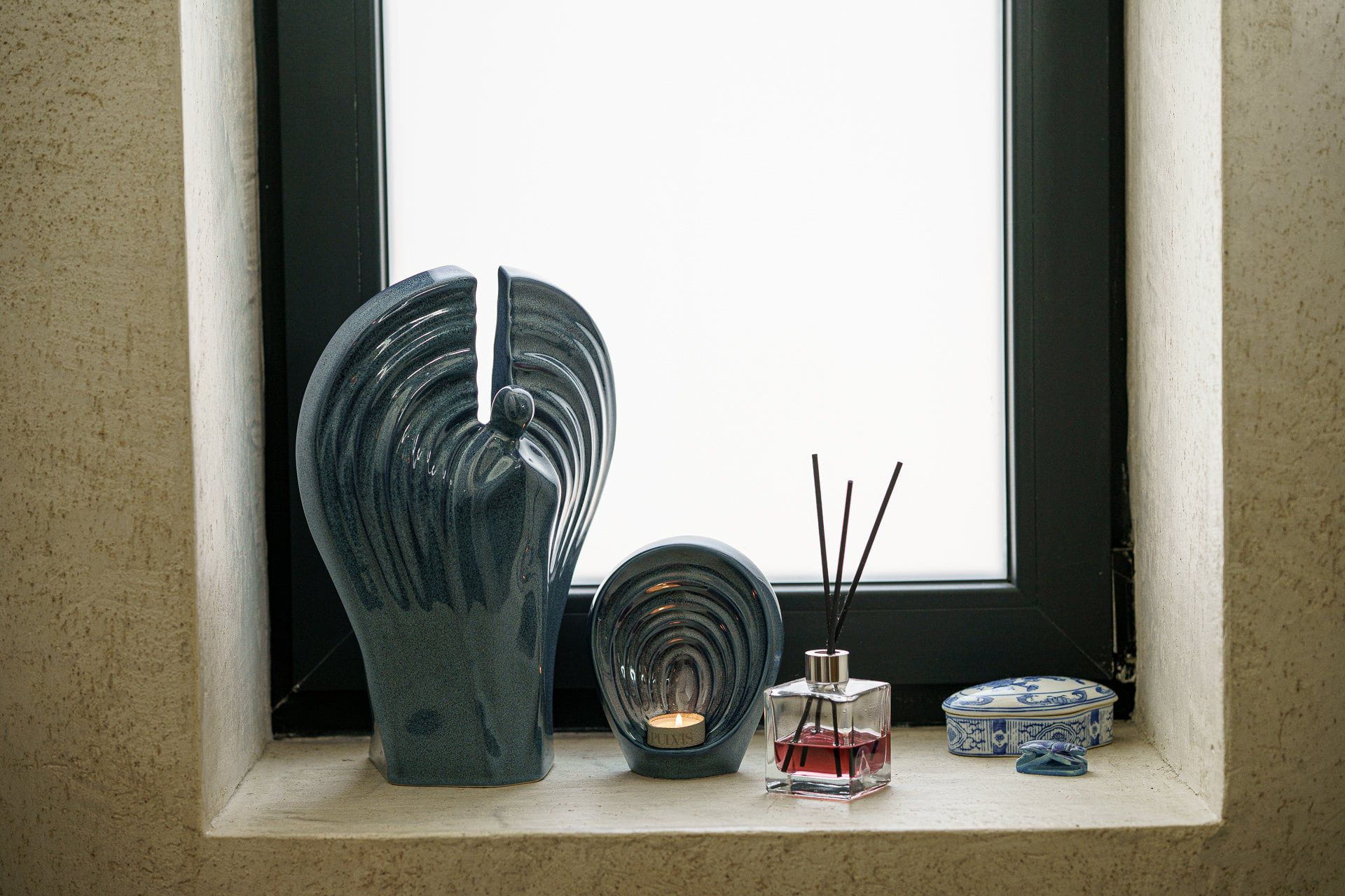 Guardian Handmade Cremation Urn for Ashes - Large | Blue Melange | Ceramic Urn - Pulvis Art Urns