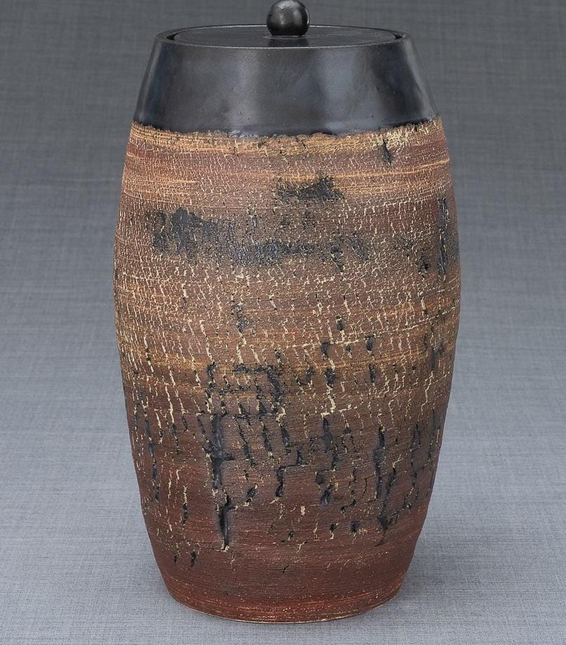 Pottery Wheel Urn for Ashes "Superious" - Large | Black matte | Ceramic - Pulvis Art Urns