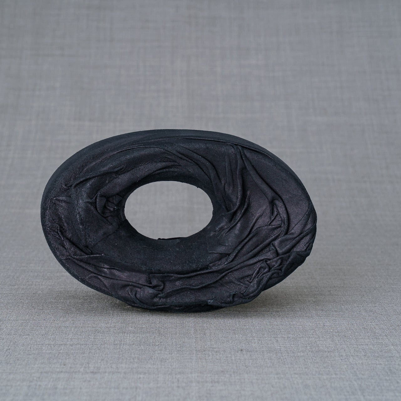 Handmade Cremation Keepsake "The Passage" - Exclusive Leather Edition - Pulvis Art Urns