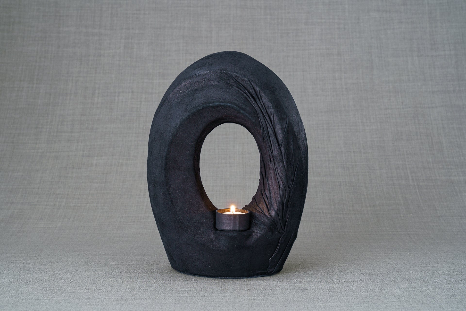 Handmade Cremation Urn for Ashes "The Passage" - Exclusive Leather Edition - Pulvis Art Urns