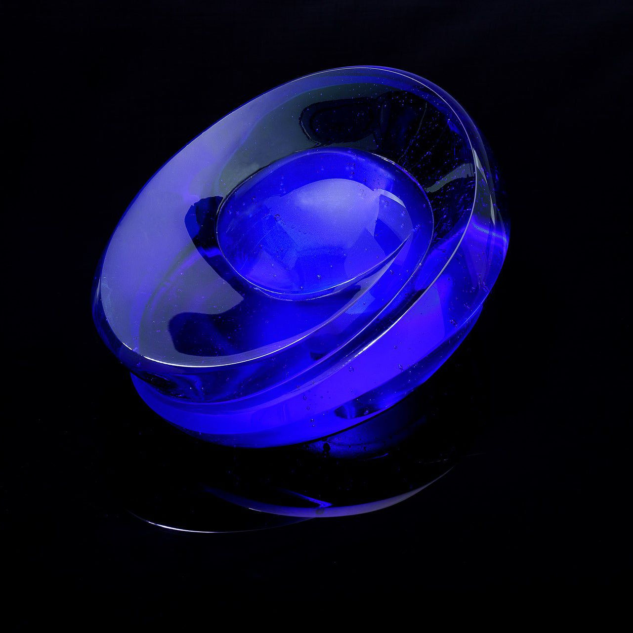 "Heart of the Ocean" Exclusive Molded Glass Urn for Ashes - Pulvis Art Urns