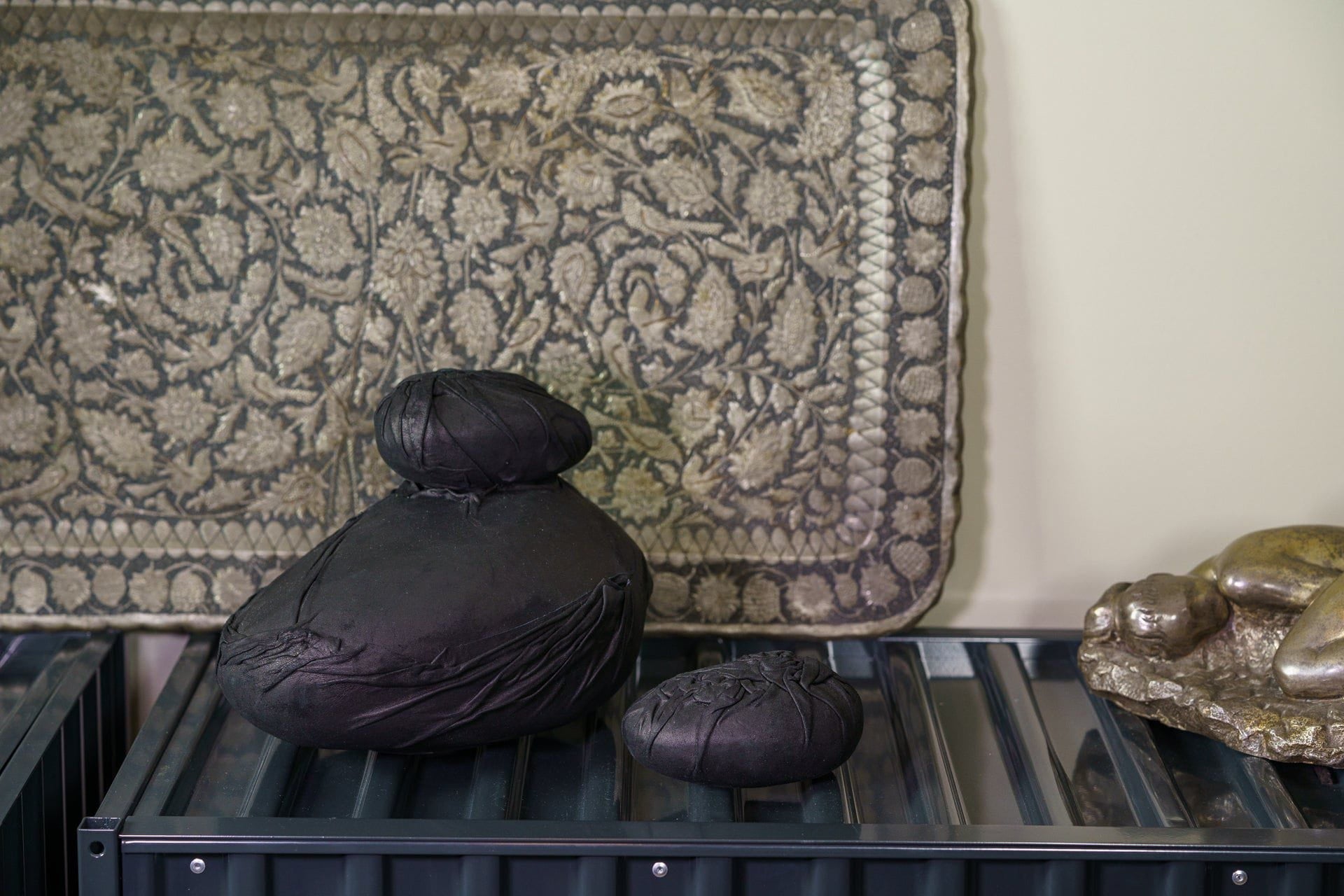 Leather Cremation Urn for Ashes "Stone" - Exclusive Edition - Pulvis Art Urns