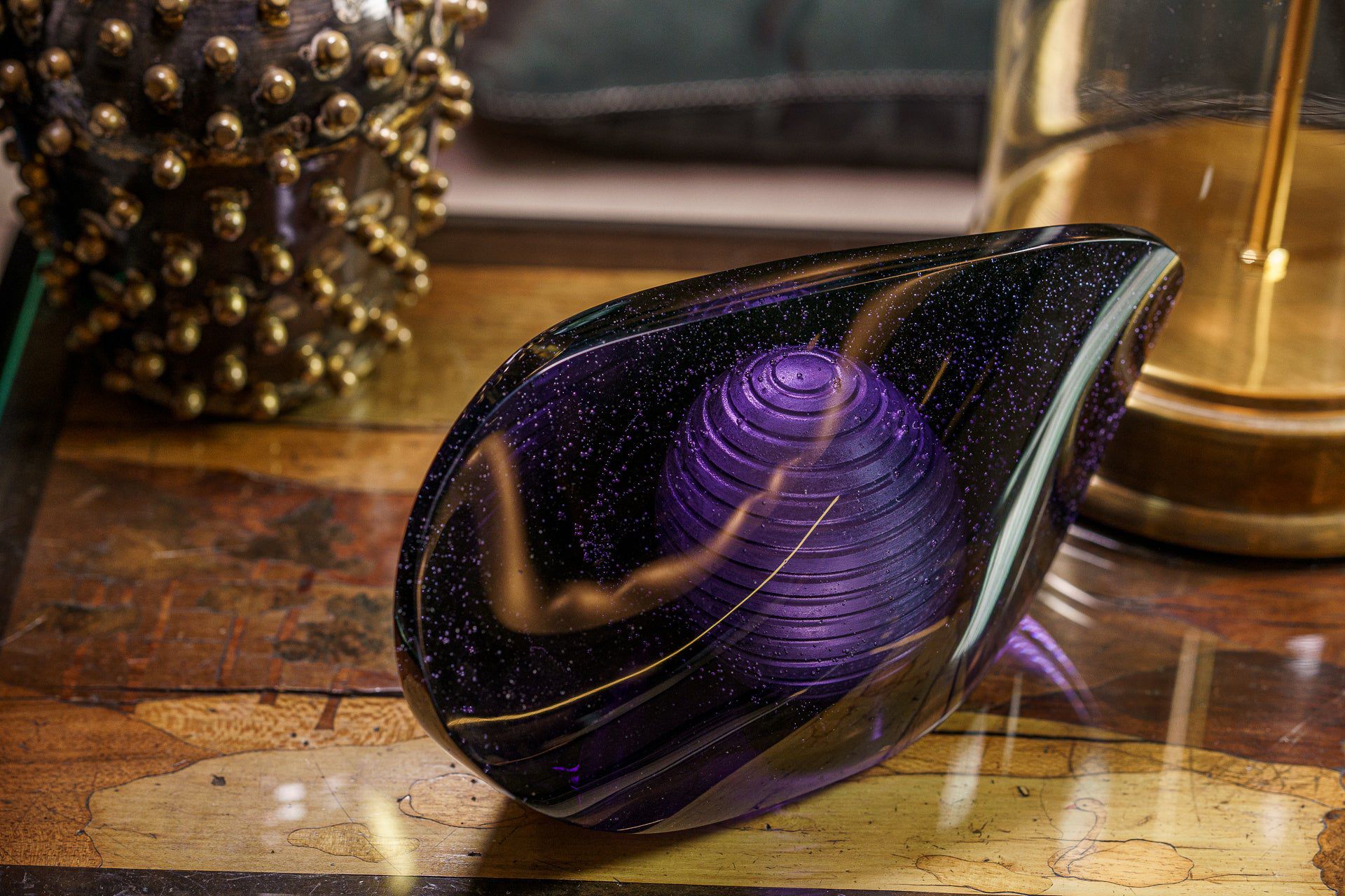 "Piece of time" Exclusive Molded Glass Urn for Ashes - Pulvis Art Urns