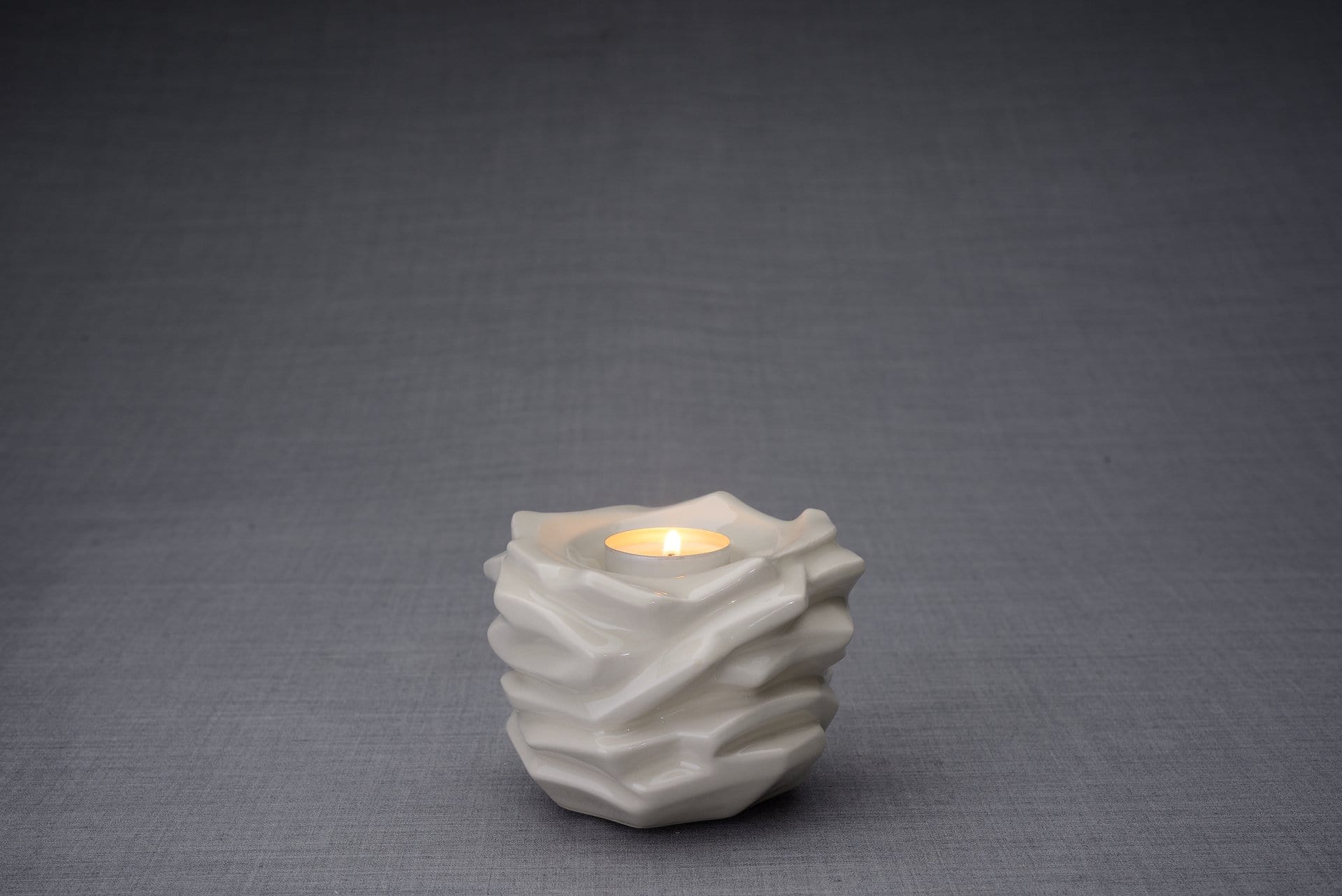 Candleholder Keepsake Urn For Ashes | Off-white | Ceramic Keepsake - Pulvis Art Urns