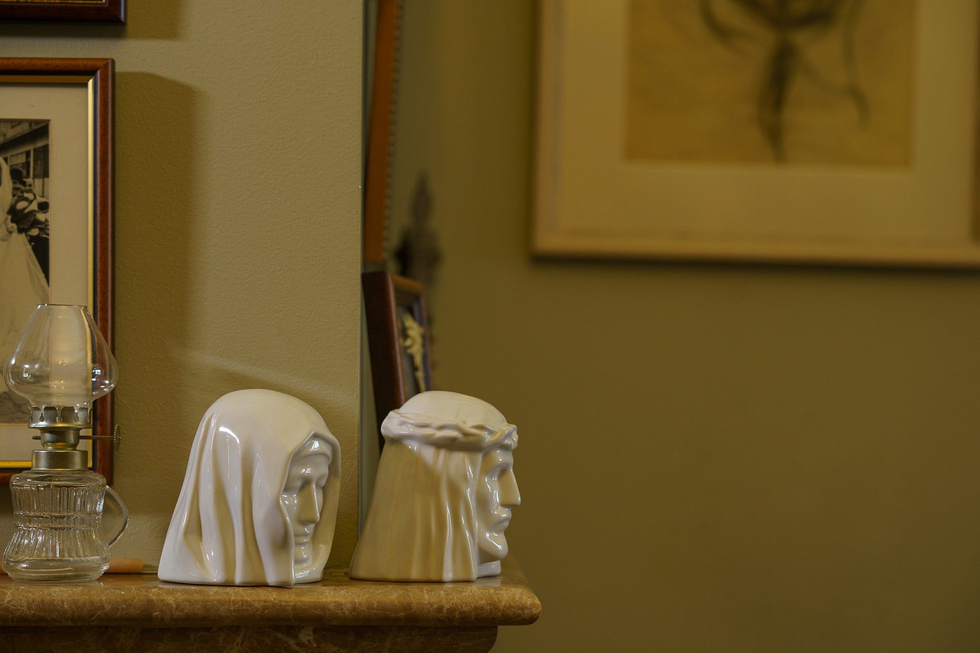 Handmade Mini Keepsake Urn "The Christ" - Craquelure | Ceramic Mini Urn - Pulvis Art Urns