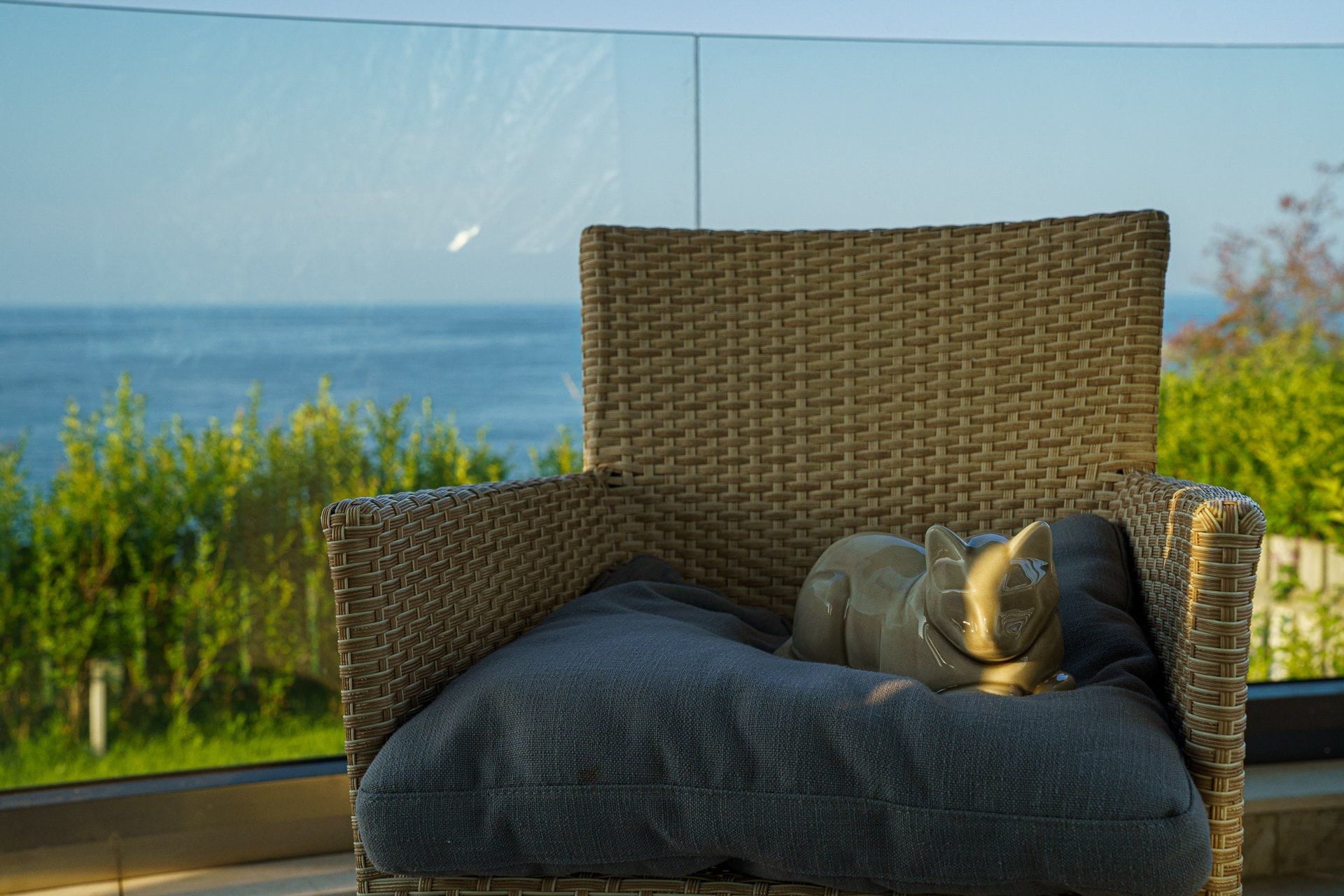 Cat Cremation Urn for Ashes - Beige Grey | Ceramic | Handmade Pet Urn - Pulvis Art Urns