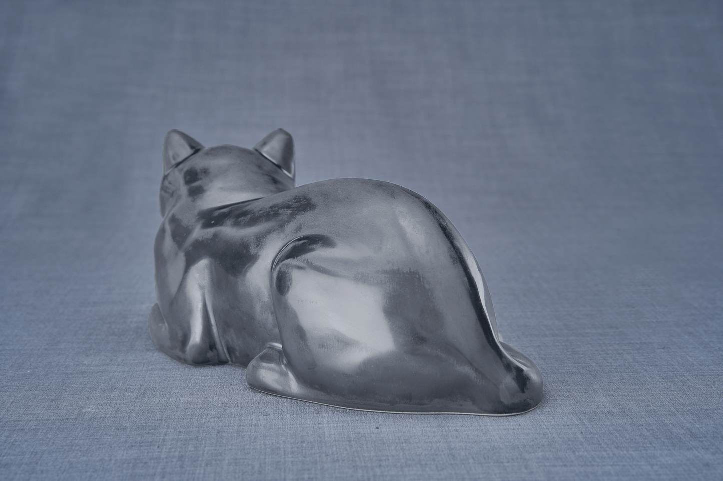
                  
                    Cat Cremation Urn for Ashes - Dark Matte | Ceramic | Handmade
                  
                