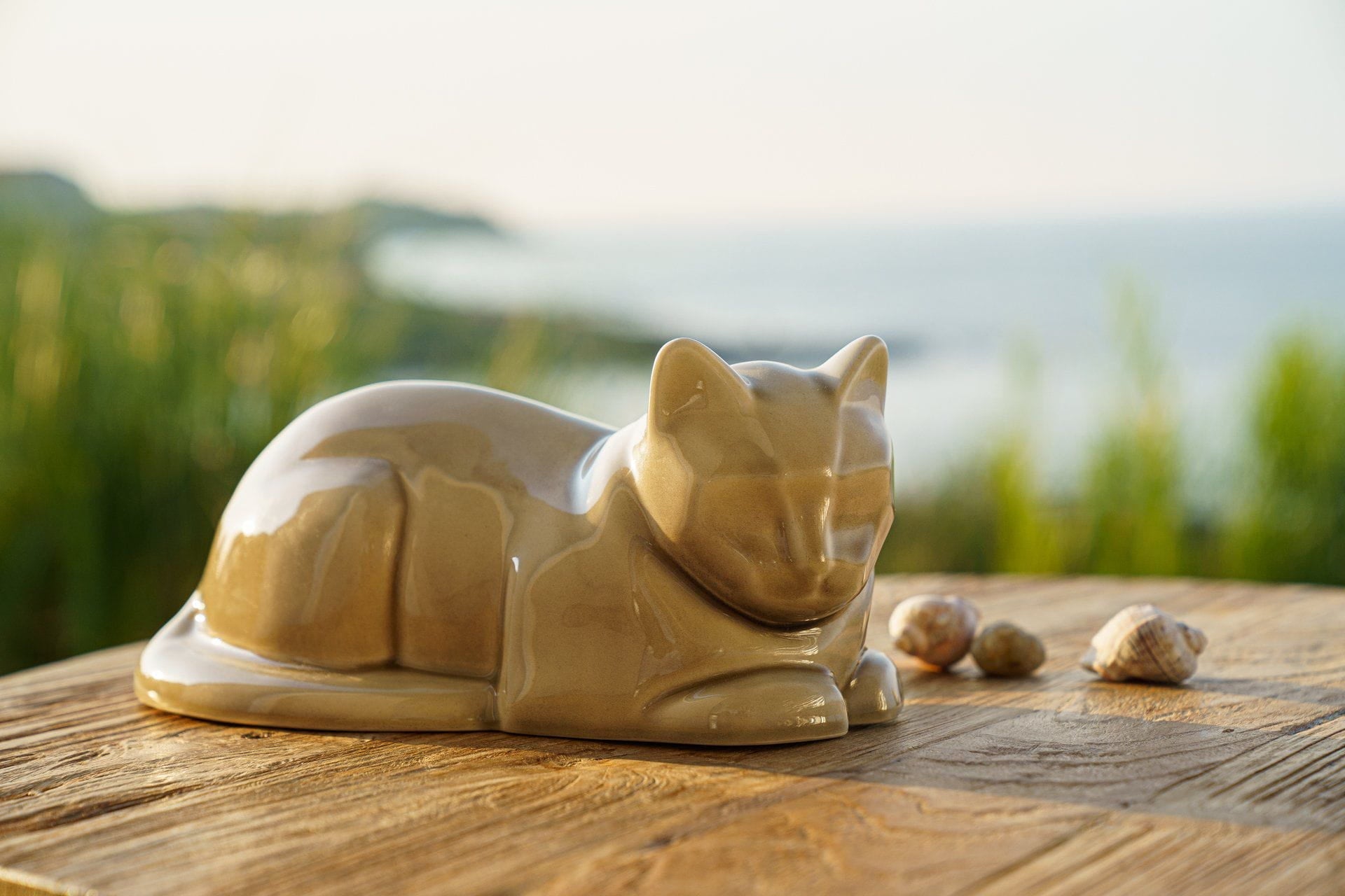 Cat Cremation Urn for Ashes - Dark Sand | Ceramic | Handmade Pet Urn - Pulvis Art Urns