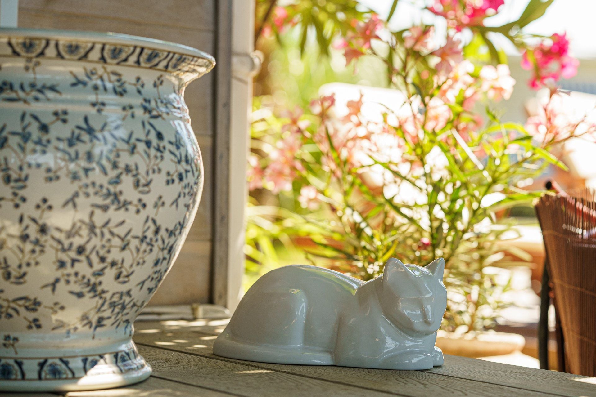 Cat Cremation Urn for Ashes - White | Ceramic | Handmade Pet Urn - Pulvis Art Urns