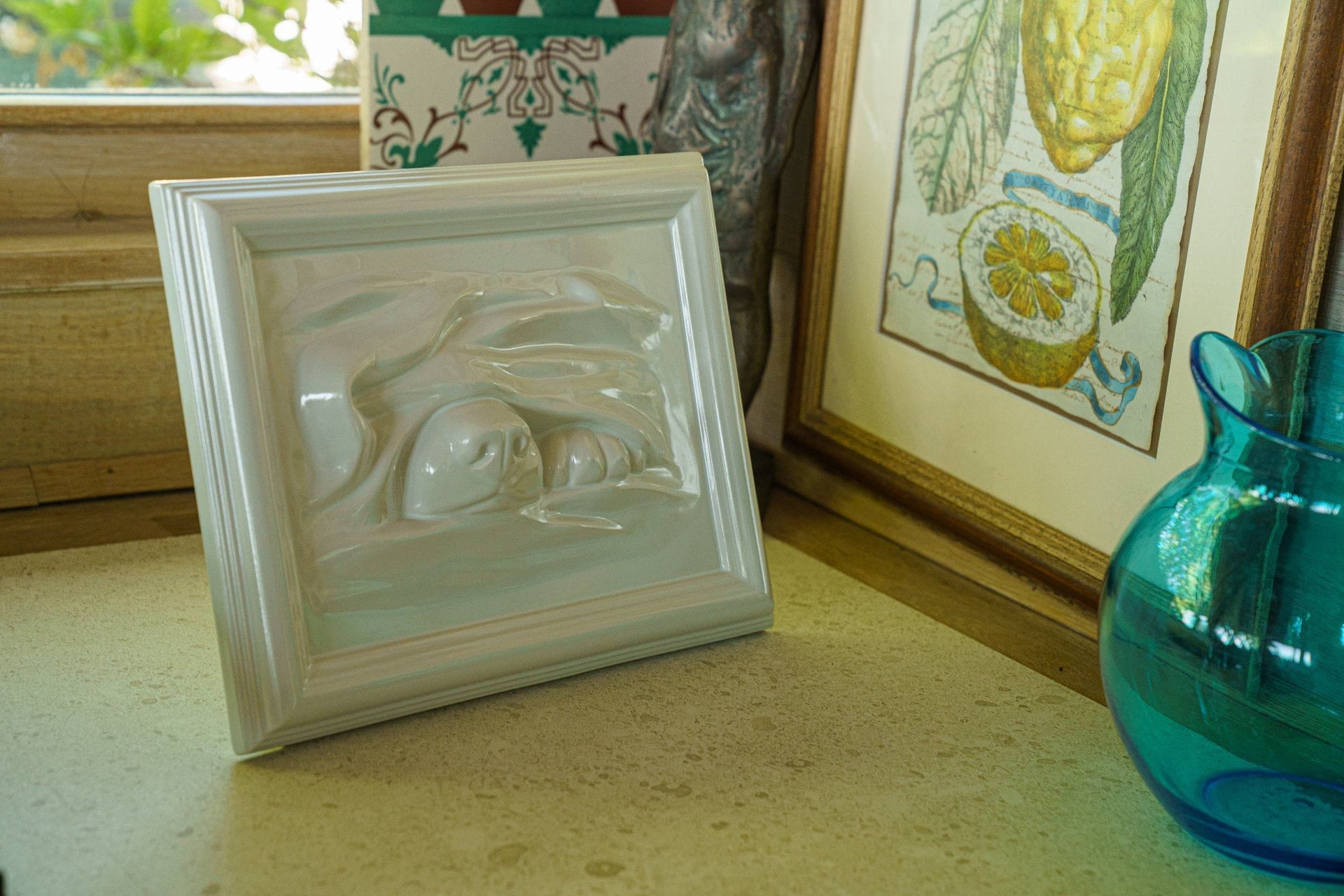 Dog Cremation Urn for Ashes - Off-white | Ceramic | Handmade Pet Urn - Pulvis Art Urns