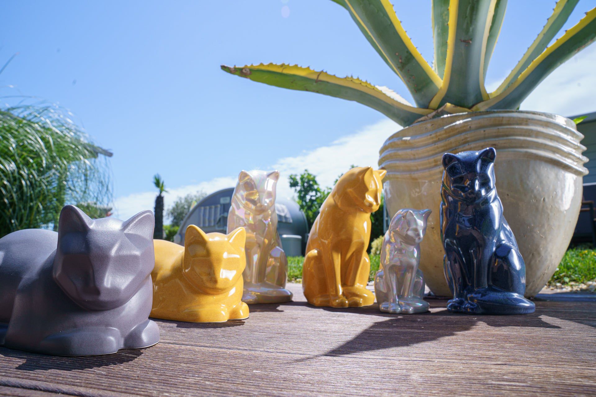 Mini Pet Urn for Ashes Neko - Amber Yellow | Ceramic | Handmade Cat Urn - Pulvis Art Urns