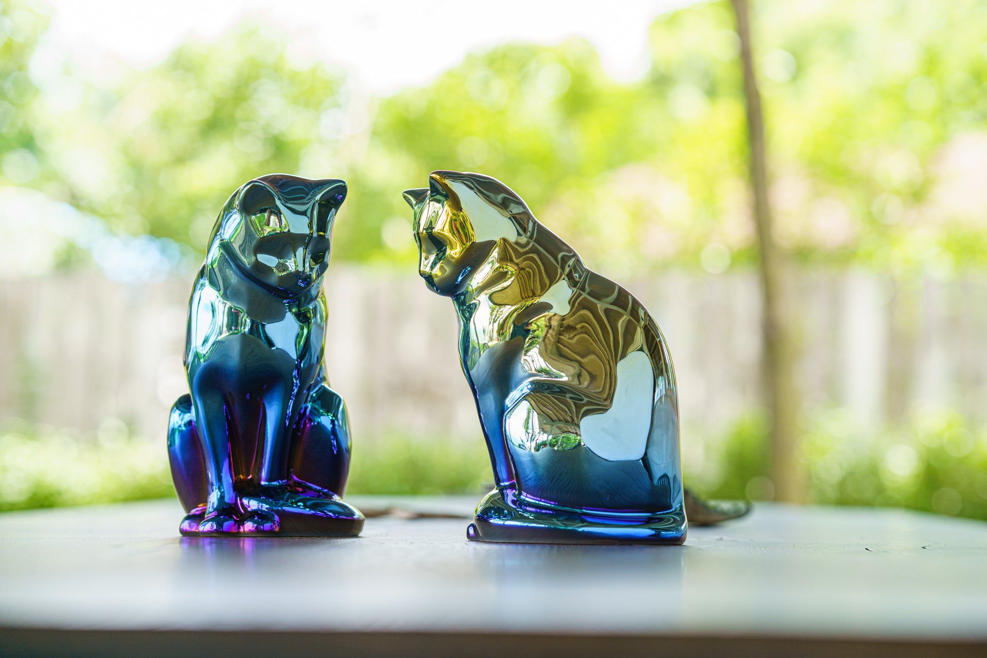 Neko Pet Urn for Ashes - Shiny Yellow | Ceramic | Handmade - Pulvis Art Urns