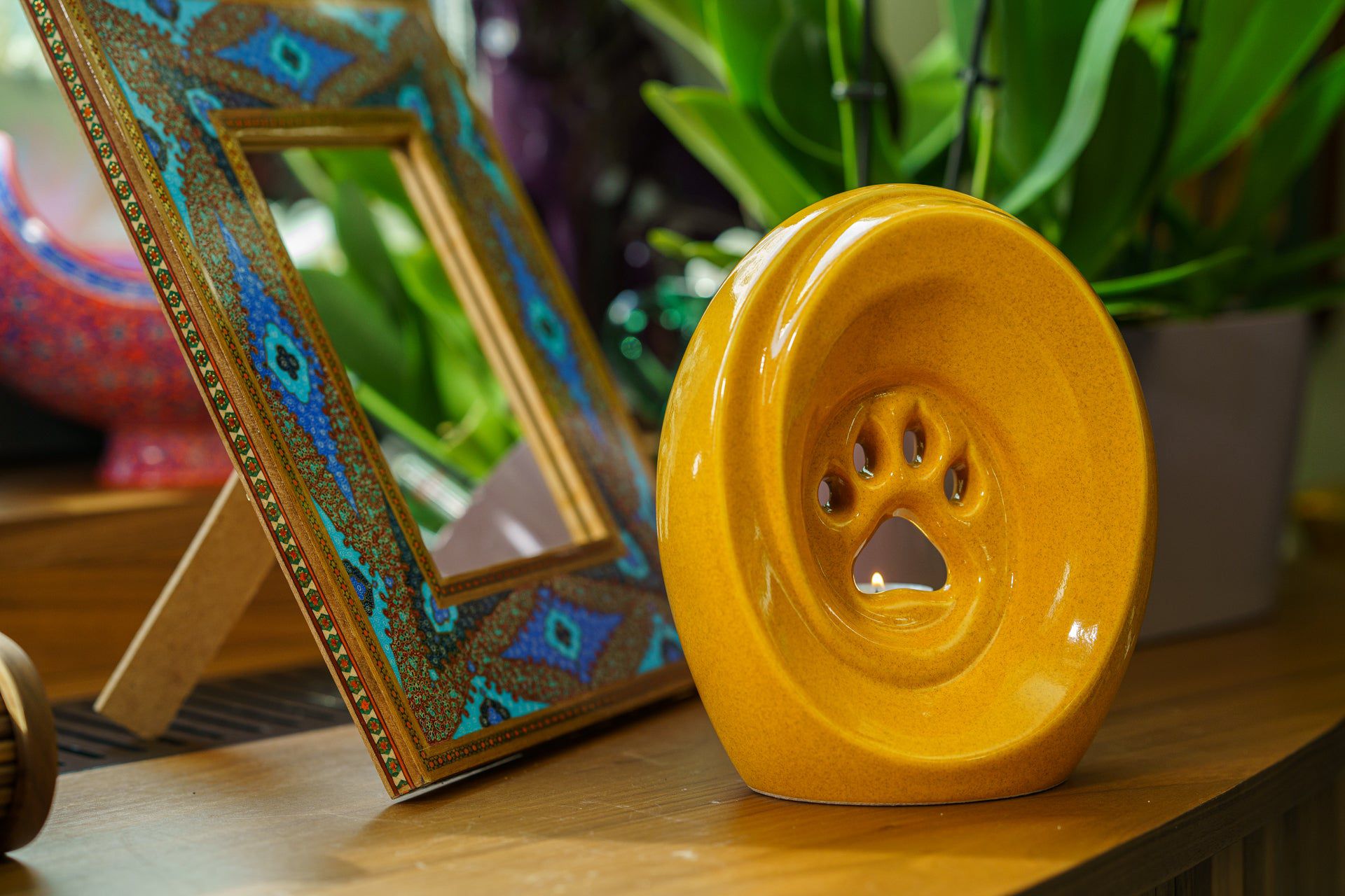 Paw Pet Urn for Ashes - Amber Yellow | Ceramic | Handmade Pet Urn - Pulvis Art Urns