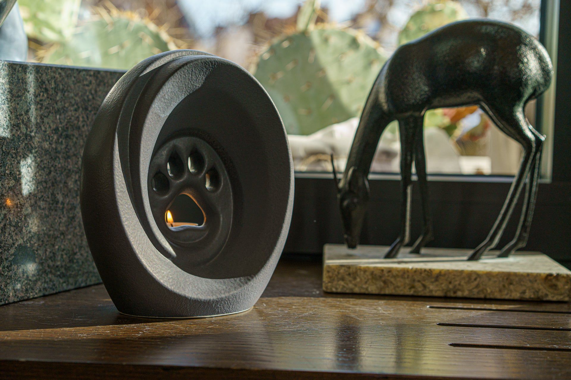 Paw Pet Urn for Ashes - Grey Matte | Ceramic | Handmade - Pulvis Art Urns