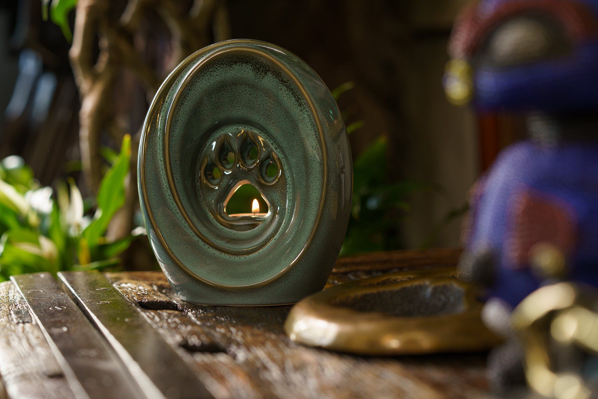 Paw Pet Urn for Ashes - Oily Green Melange | Ceramic | Handmade Pet Urn - Pulvis Art Urns