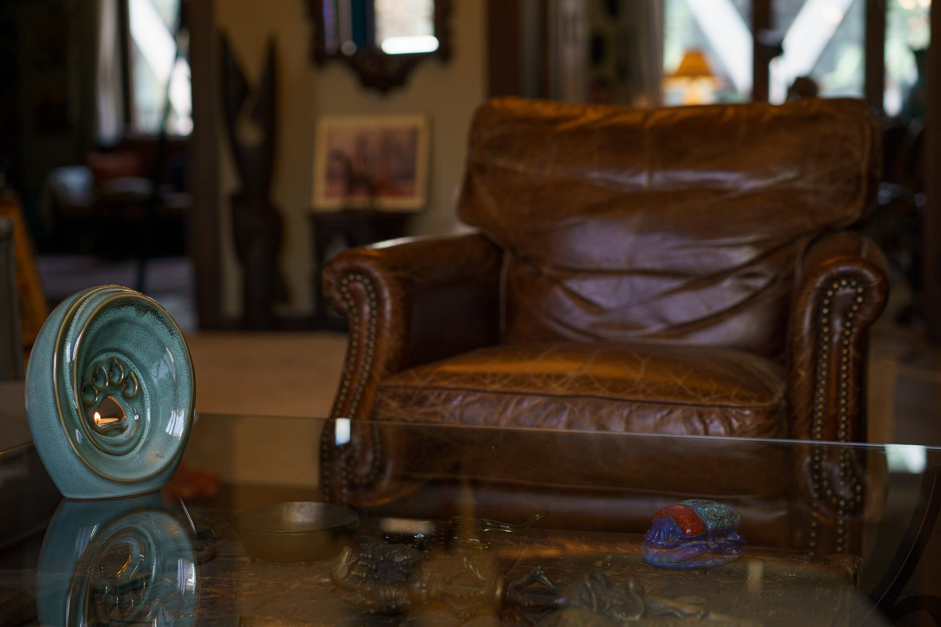 Paw Pet Urn for Ashes - Oily Green Melange | Ceramic | Handmade Pet Urn - Pulvis Art Urns