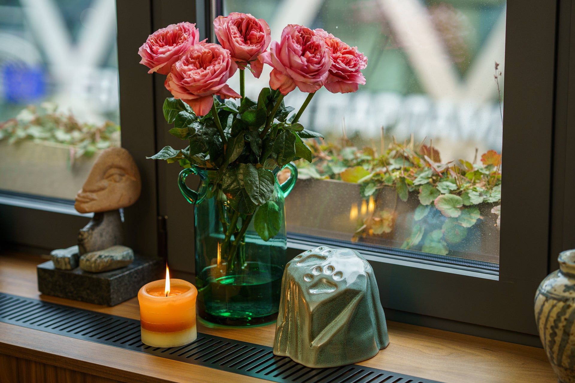 Paw Print Urn For Pet Ashes - Oily Green Melange | Ceramic Pet Urn - Pulvis Art Urns