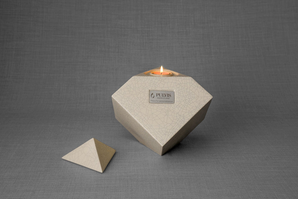 
                  
                    Urna de cremación para cenizas abstracta hecha a mano - Grande | Craquelure | Cerámica
                  
                