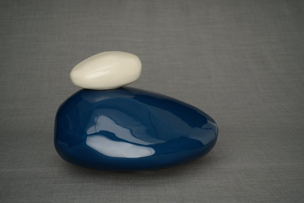 Urna de cremación de piedra hecha a mano para cenizas, tamaño grande/adulto, color cobalto claro-Urnas artísticas de pulpa