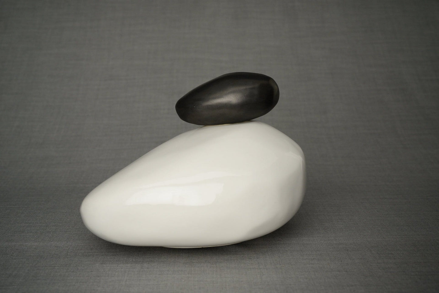 Urna de cremación de piedra hecha a mano para cenizas, tamaño grande/adulto, color blanco-Urnas de arte de pulpa