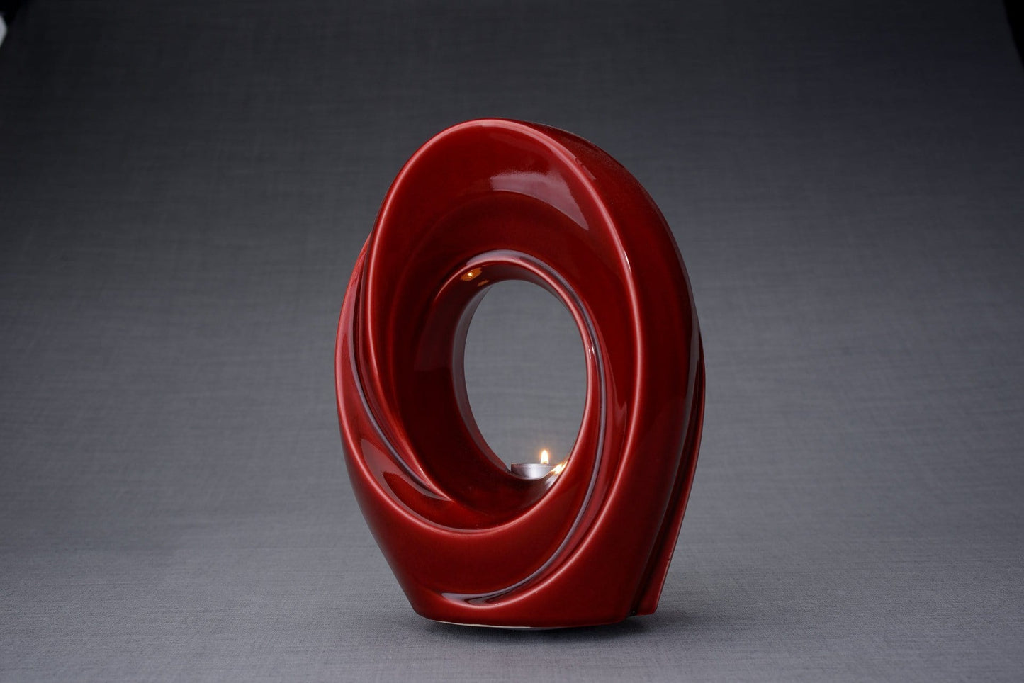 
                  
                    Urna de cremación para cenizas hecha a mano, tamaño grande/adulto, color rojo-Urnas de arte de Pulvis
                  
                