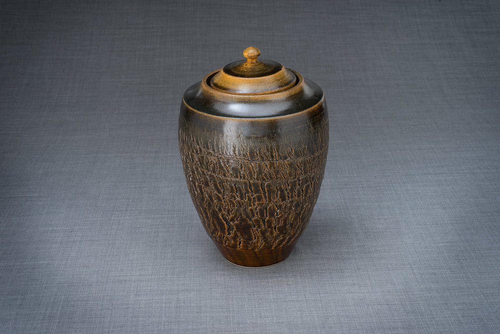 Urna artística de cerámica para cenizas - hecha a mano en un torno de cerámica por Pulvis Art Urns