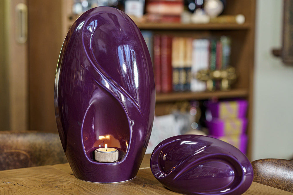 
                  
                    Urna de cremación Pulvis Art Urns Eternity Urna de cremación hecha a mano - Pequeña | Violeta | Cerámica
                  
                