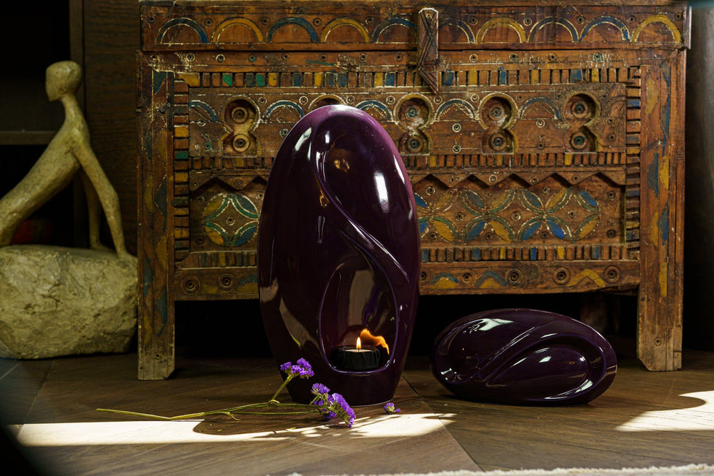 
                  
                    Urna de cremación Pulvis Art Urns Eternity Urna de cremación hecha a mano - Pequeña | Violeta | Cerámica
                  
                