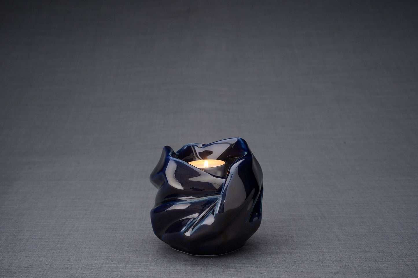 Urna de cremación hecha a mano para las cenizas, color cobalto metálico, portavelas - Urnas de Arte Pulvis