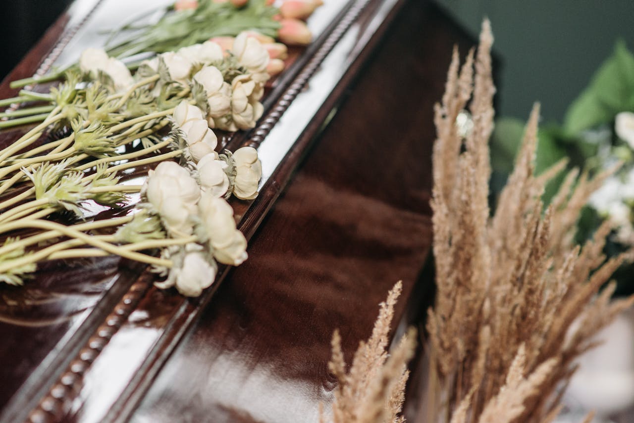 The Science of Ashes: Do Cremated Remains Expire and Why Do Colors Vary?