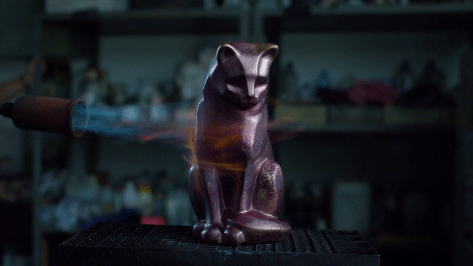 Load video: Pet Cremation Urns By Pulvis Art Urns