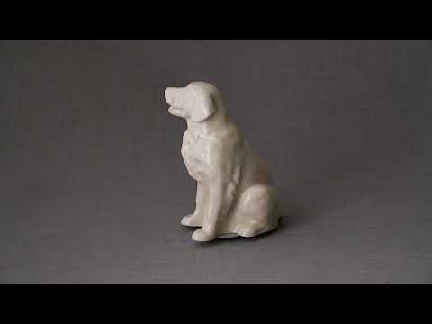 
                  
                    Load and play video in Gallery viewer, Golden Retriever Pet Urn - White Matte | Ceramic Urn
                  
                
