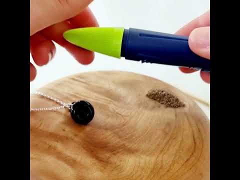 
                  
                    Load and play video in Gallery viewer, Pulvis Art Urns Memorial Pendant &amp;quot;Gemma&amp;quot;
                  
                
