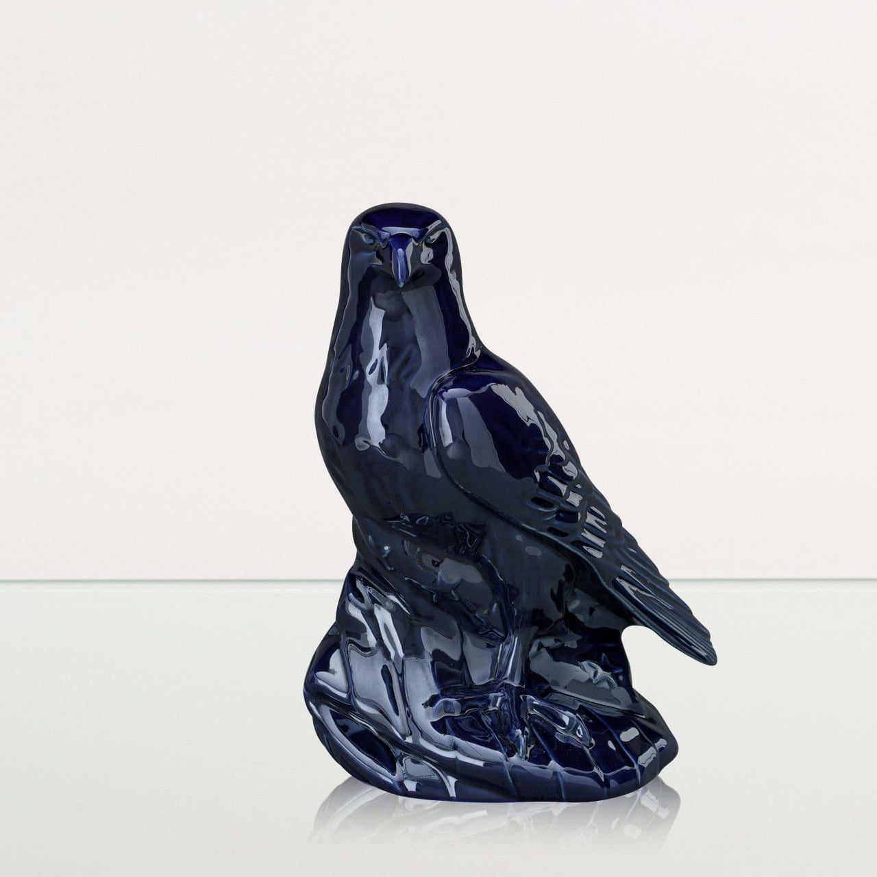 Aquilae Military Memorial For Cremation Ashes - Large | Cobalt Metallic | Ceramic Urn - Pulvis Art Urns