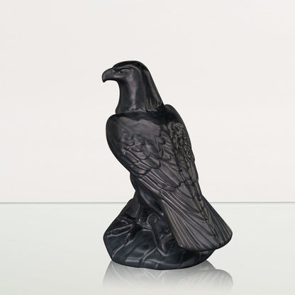 Aquilae Military Memorial For Cremation Ashes - Large | Dark Matte | Ceramic Urn - Pulvis Art Urns