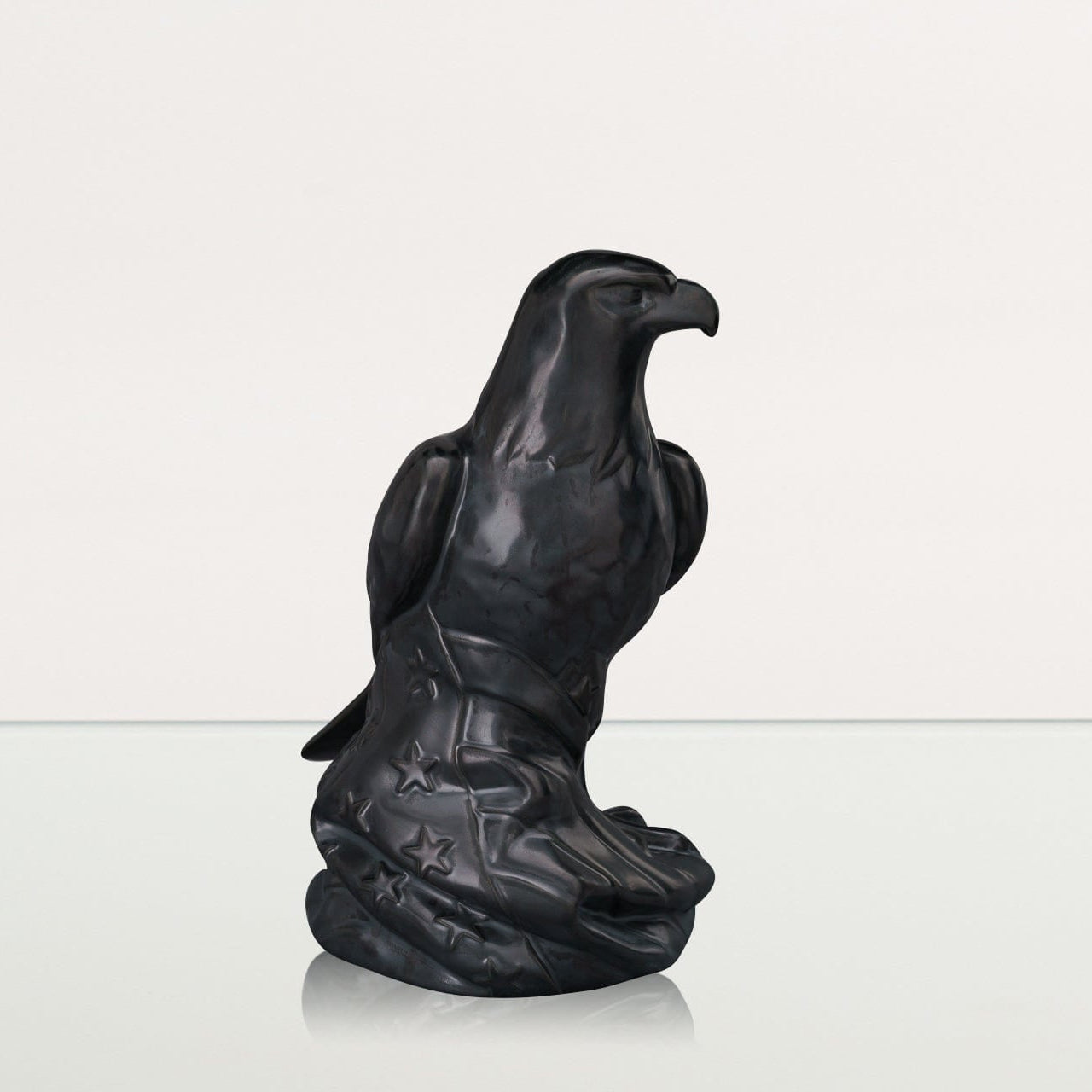 Aquilae Military Memorial For Cremation Ashes - Large | Dark Matte | Ceramic Urn - Pulvis Art Urns