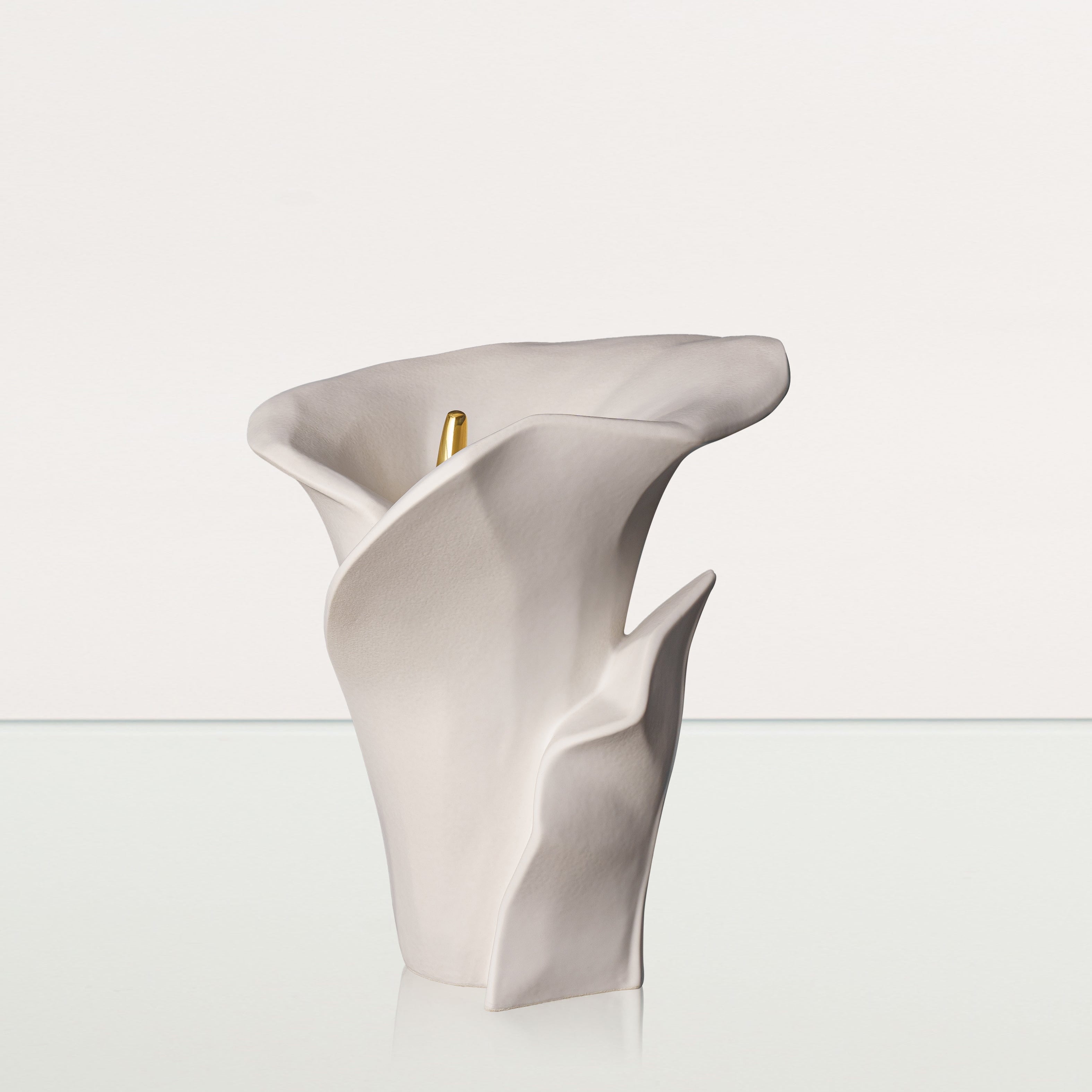 Calla Flower Memorial Urn for Ashes - Medium Urn | White Matte - Pulvis Art Urns