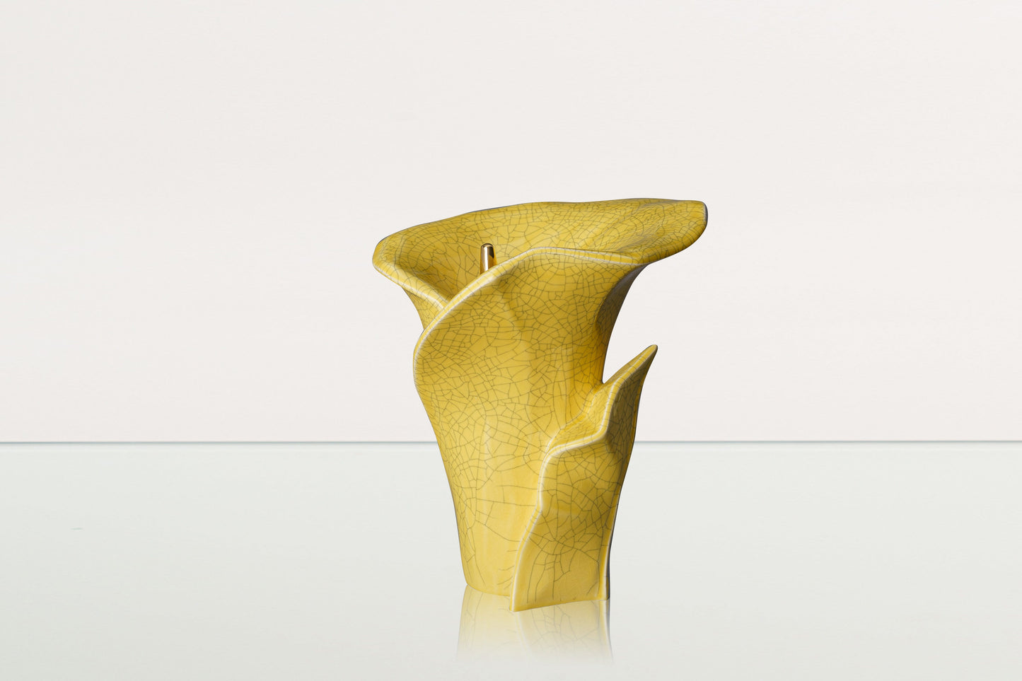 
                  
                    Pulvis Art Urns Adult Size Urn Calla Flower Memorial Urn for Ashes - Medium Urn | Yellow Craquelure
                  
                