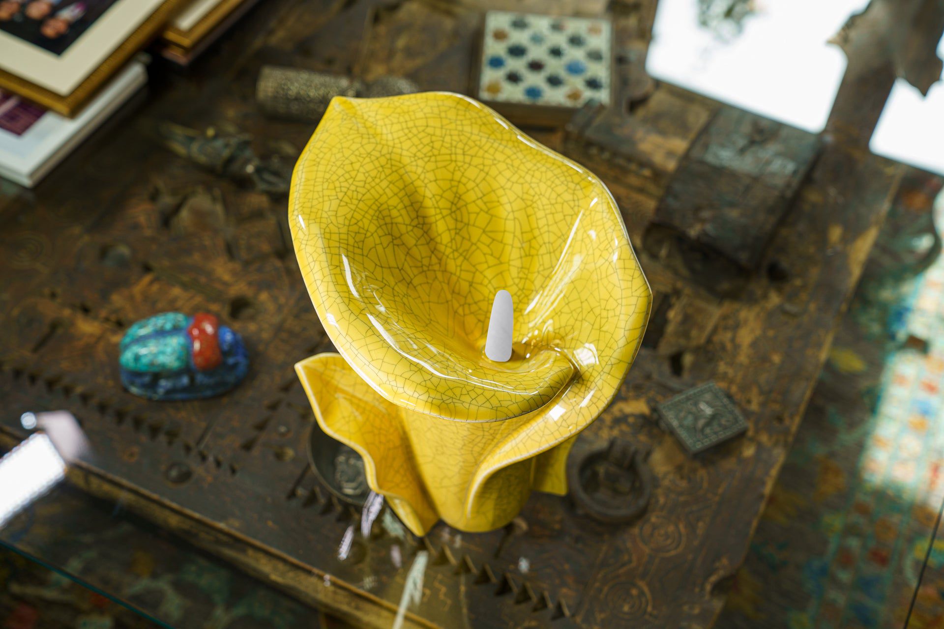 Calla Flower Memorial Urn for Ashes - Medium Urn | Yellow Craquelure - Pulvis Art Urns