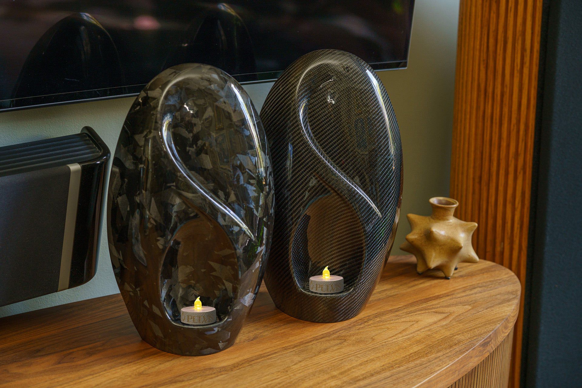 Carbon Fiber Cremation Urn "Eternity" - Forged Carbon | Black | LED Candle - Pulvis Art Urns