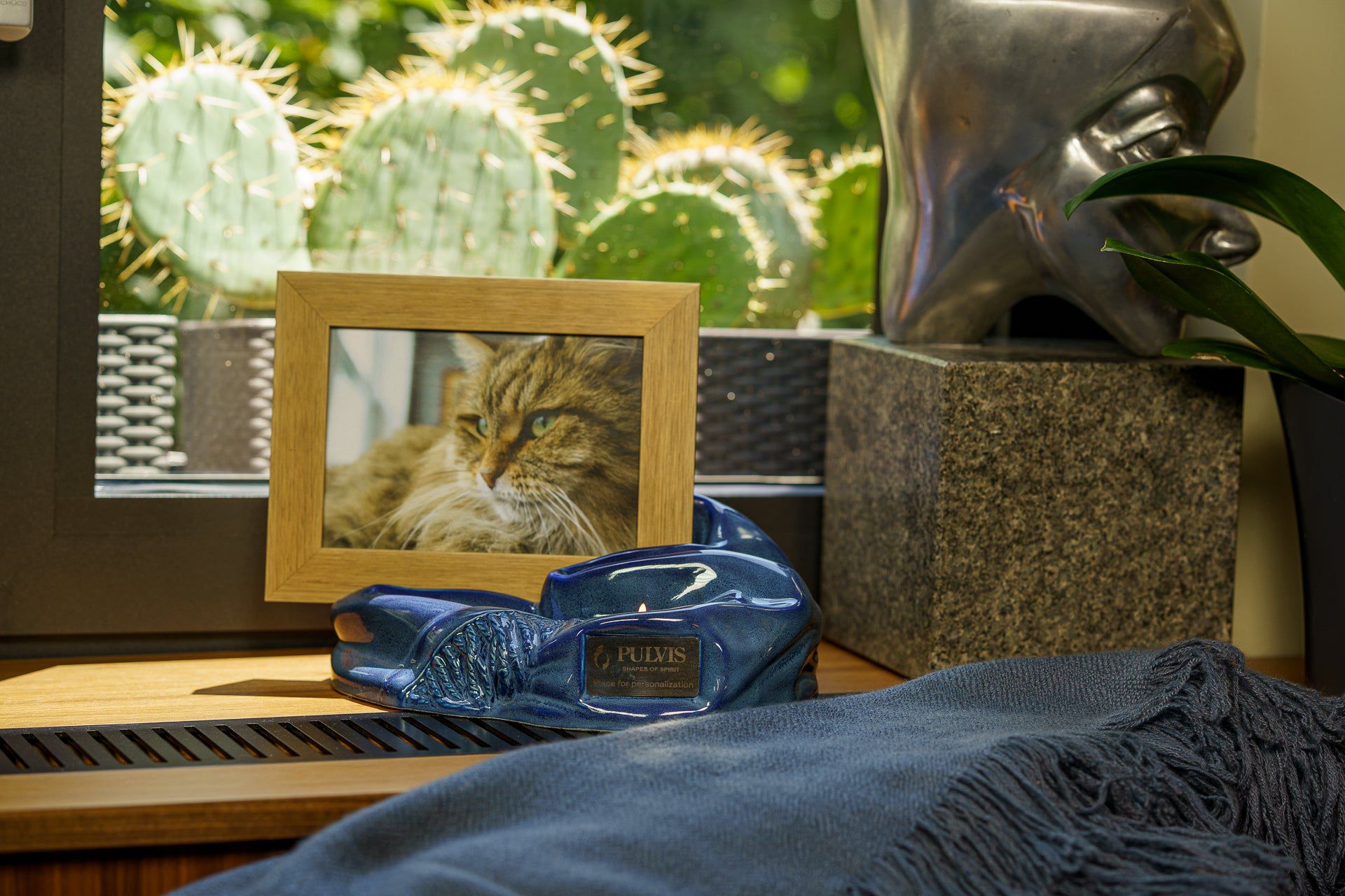 Cremation Urn "Cozy" - Blue Melange | Ceramic Picture Frame Urn - Pulvis Art Urns