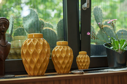 Cremation Urn "Echo" - 3D Printed Ceramic Urn | Amber Yellow | Keepsake - Pulvis Art Urns