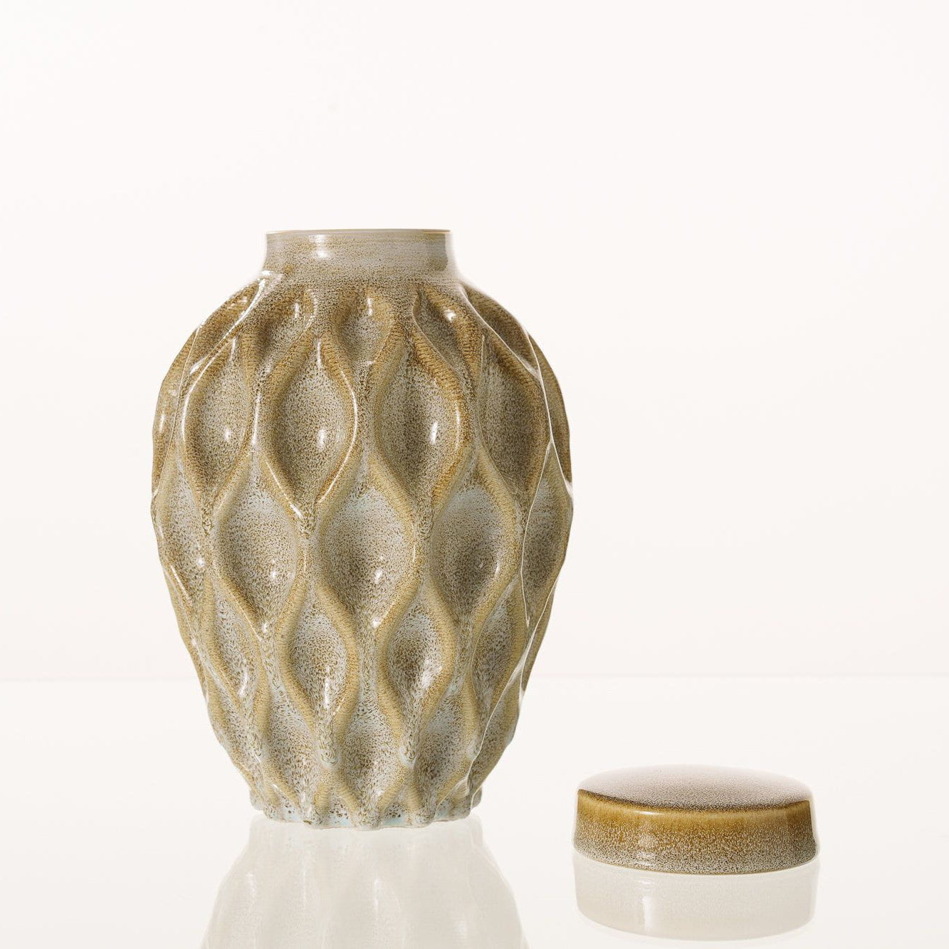 Cremation Urn "Echo" - 3D Printed Ceramic Urn | Light Sand Melange | Large - Pulvis Art Urns
