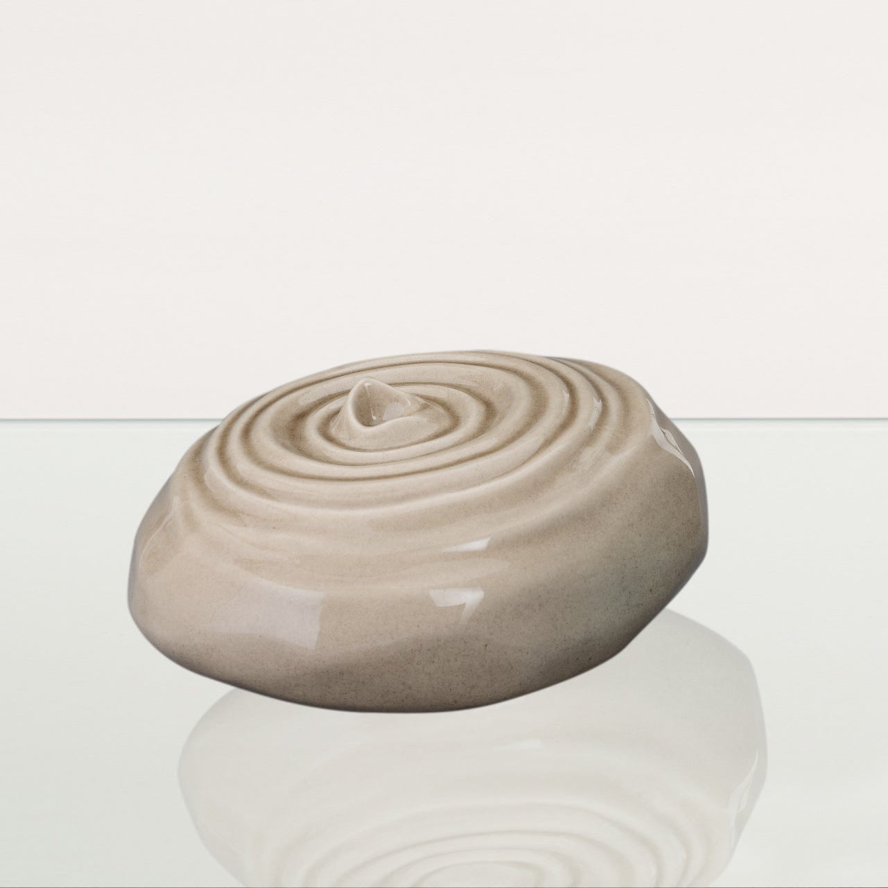 Handmade Cremation Urn for Ashes "Resonance" - Large Urn | Beige Grey | Ceramic - Pulvis Art Urns