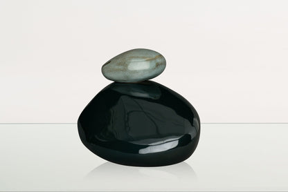 Handmade Cremation Urn for Ashes "Stone" - Large Urn | Oxide Green | Ceramic - Pulvis Art Urns