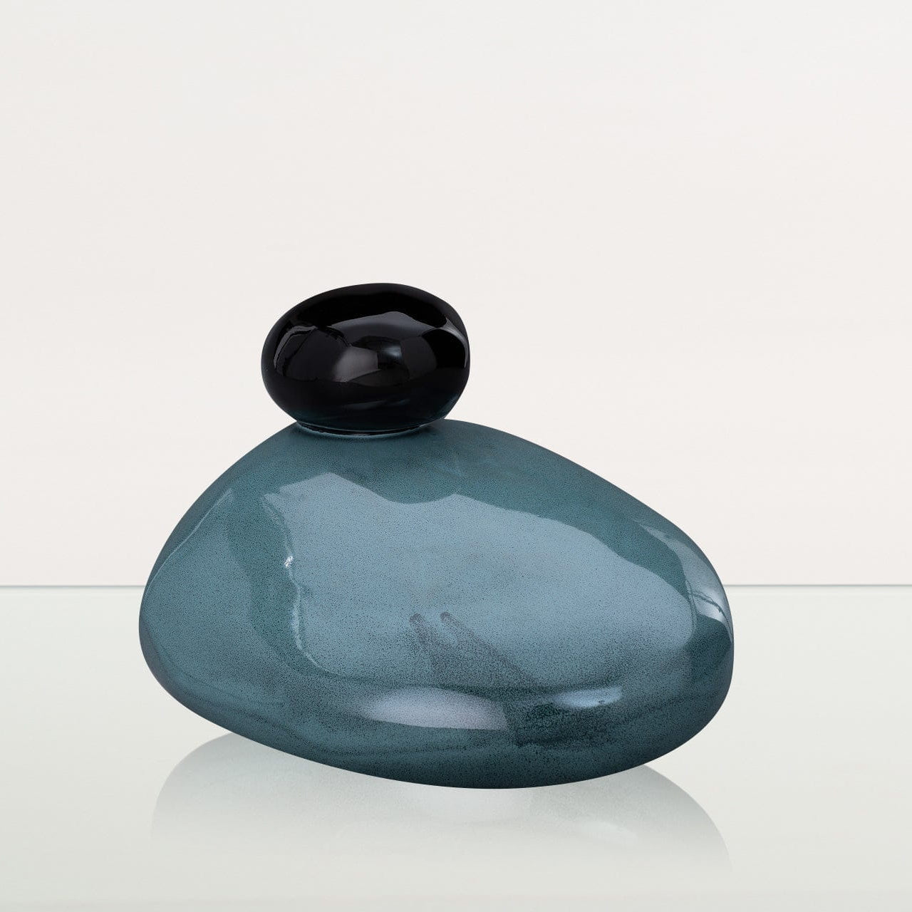 Handmade Cremation Urn for Ashes "Stone" - Large Urn | Oxide Green Melange | Ceramic - Pulvis Art Urns