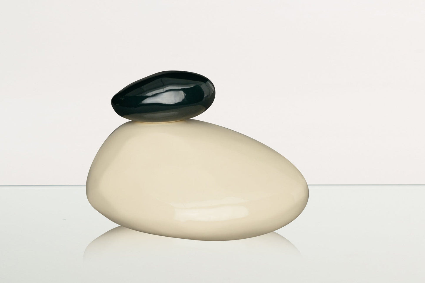 
                  
                    Pulvis Art Urns Adult Size Urn Handmade Cremation Urn for Ashes "Stone" - Large Urn | Transparent | Ceramic
                  
                