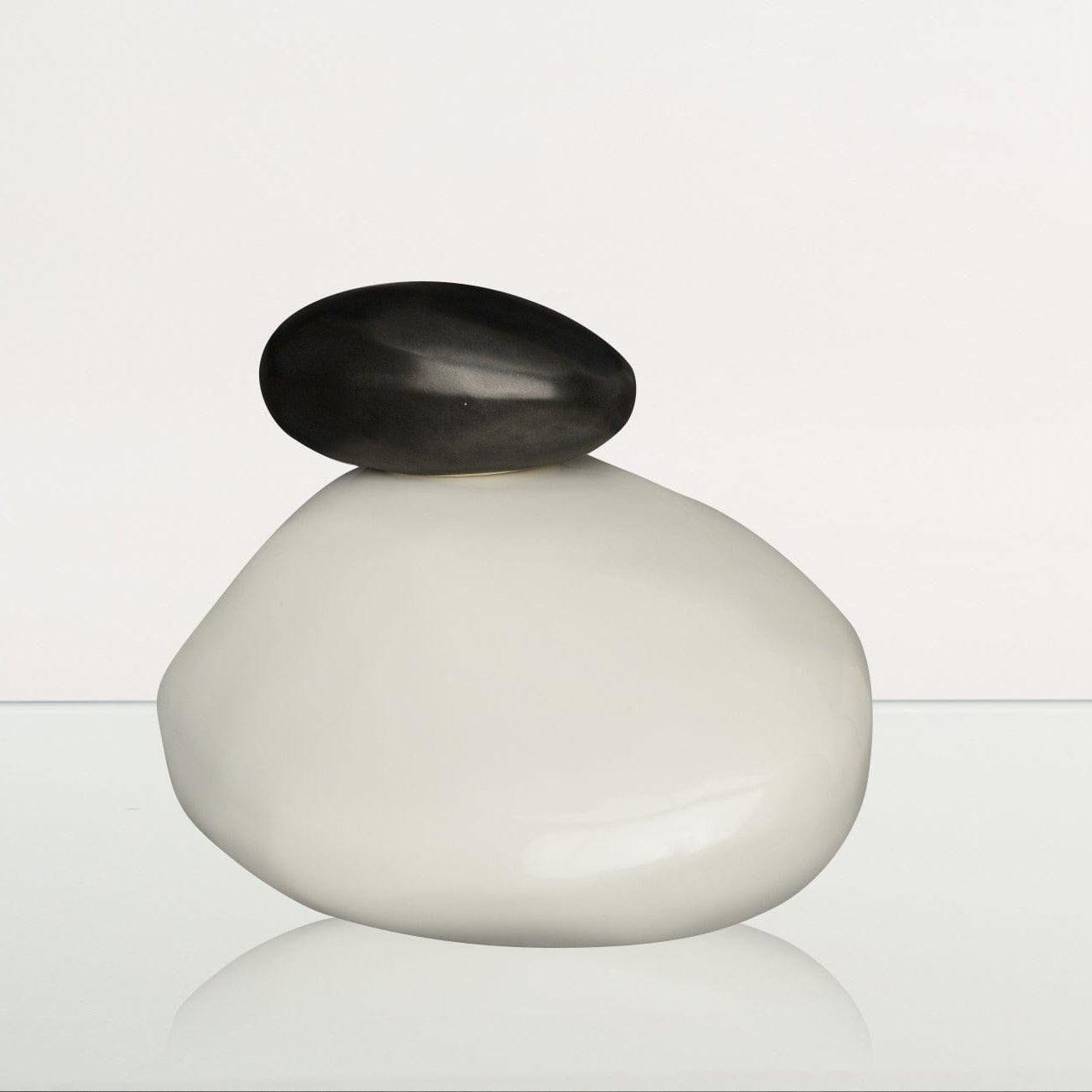 Handmade Cremation Urn for Ashes "Stone" - Large Urn | White | Ceramic - Pulvis Art Urns